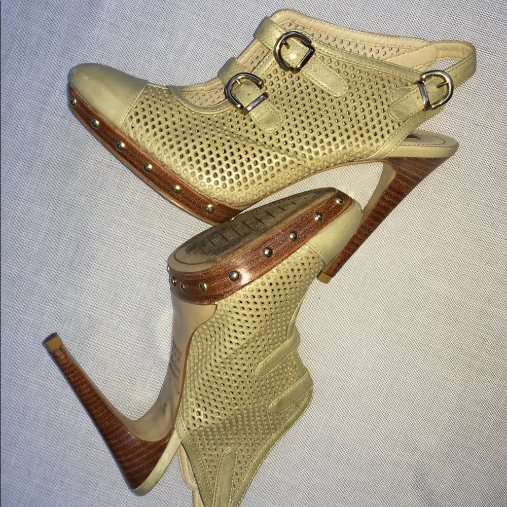 LUZ DA LUA leather Platform slingback studs (used)